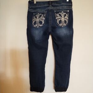 Wallflower Vintage Denim Cropped Blue Jeans Embellished Pockets Size 5 Regular